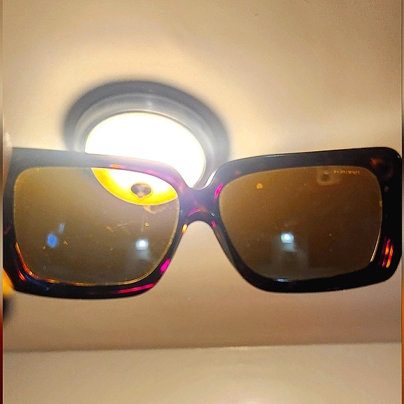 BURBERRY Brown and Gold A+ Condition! Sunglasses- Sunnies - Picture 5 of 12